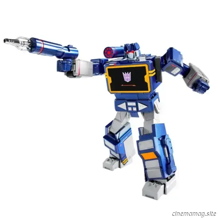 Soundwave is now part of Hasbro and Robosen's collection of auto-converting Transformers.