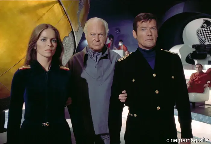 20 Behind-the-Scenes Photos of Bond Girls — Just for You