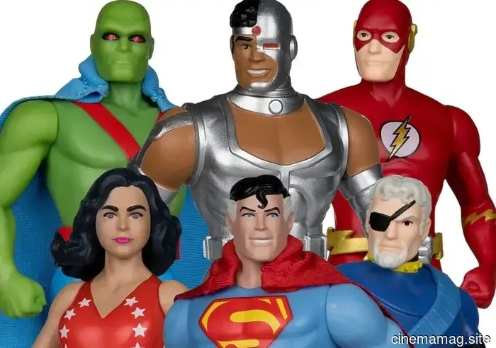McFarlane Toys reveals the last series of DC Super Powers action figures.