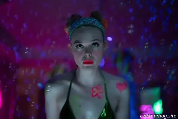 Elle Fanning si rivolge a OnlyFans nel trailer di Margo's Got Money Troubles.