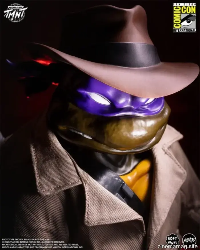 Teenage Mutant Ninja Turtles go undercover for a Comic-Con exclusive action figure collection from Mondo.