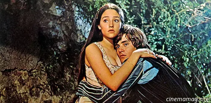 12 escenas sexuales de películas que alguien debería haber detenido