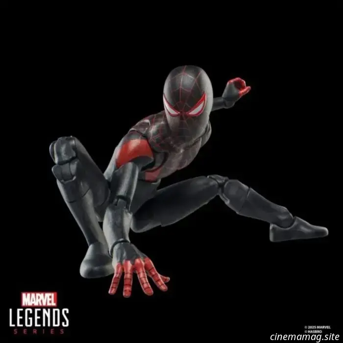 В серию Marvel Legends от Hasbro, вдохновленную комиксами, вошли Ром, Дакен, Адам Уорлок и другие