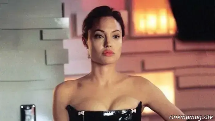 Angelina Jolie sarà la protagonista del thriller di spionaggio di Doug Liman, The Initiative.