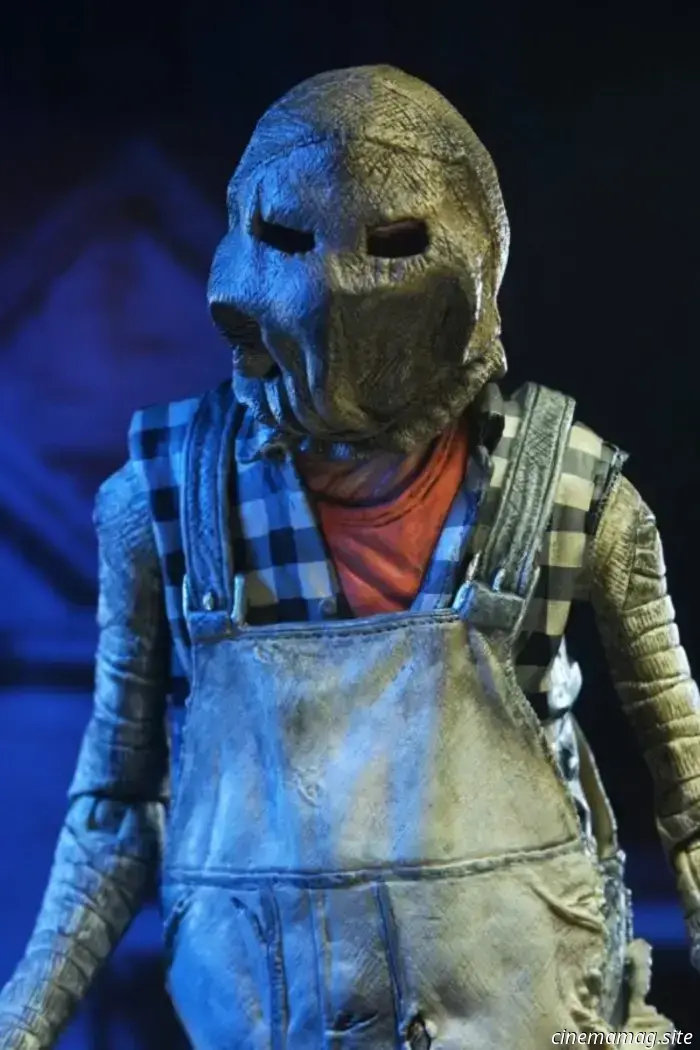 NECA reveals the 20th anniversary figures of Baby and Tiny from The Devil's Rejects.