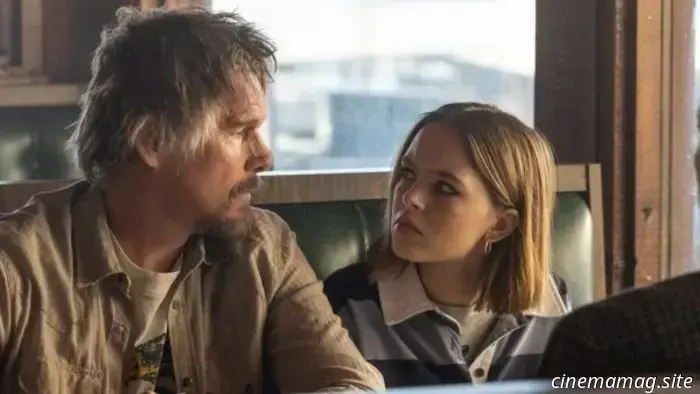 Сериал Этана Хоука «The Lowdown» продлён на второй сезон.