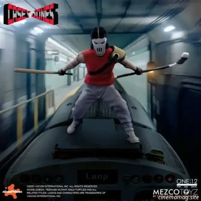 Mezco Toyz presenta la nuova action figure One:12 Collective di Casey Jones delle Tartarughe Ninja