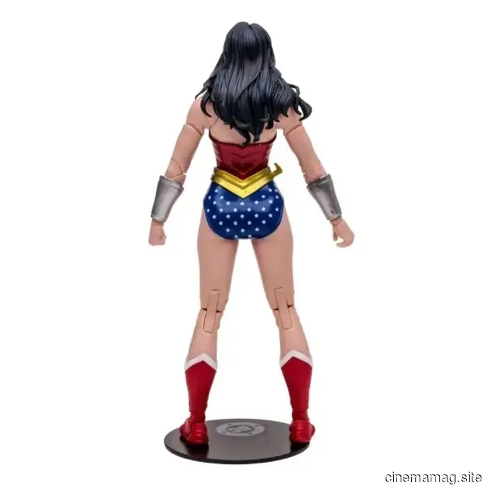 McFarlane Toys introduces the McFarlane Vault Collection featuring figures from the DC Multiverse and Medieval Spawn.
