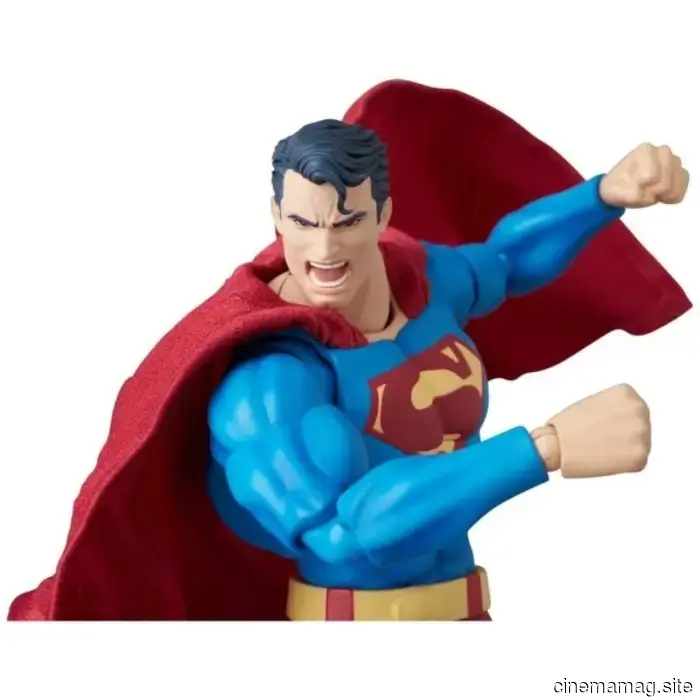 Per domani, le action figures MAFEX di Superman e Wonder Woman svelate da Medicom