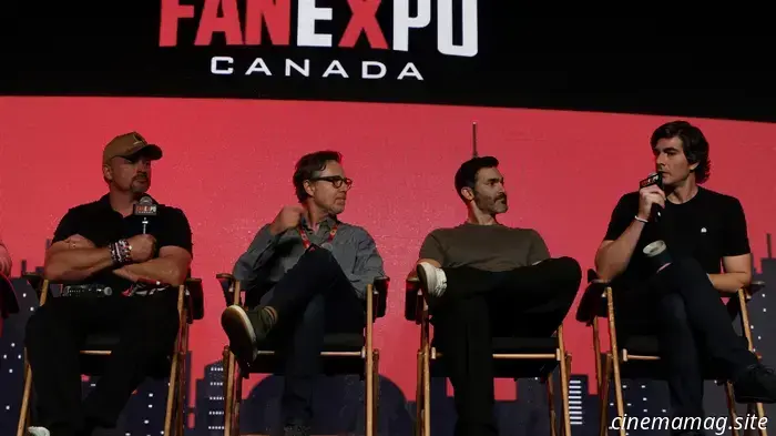 Gli attori di Superman si riuniscono per discutere dell'Uomo d'Acciaio al Fan Expo Canada.