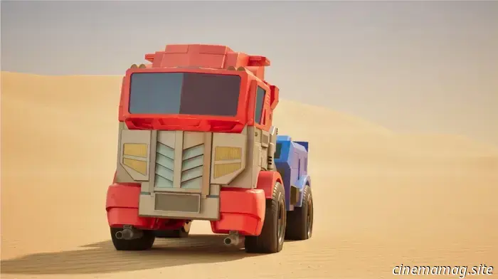 Hasbro unveils initial images and a teaser trailer for the animated series Transformers: Cyberworld.