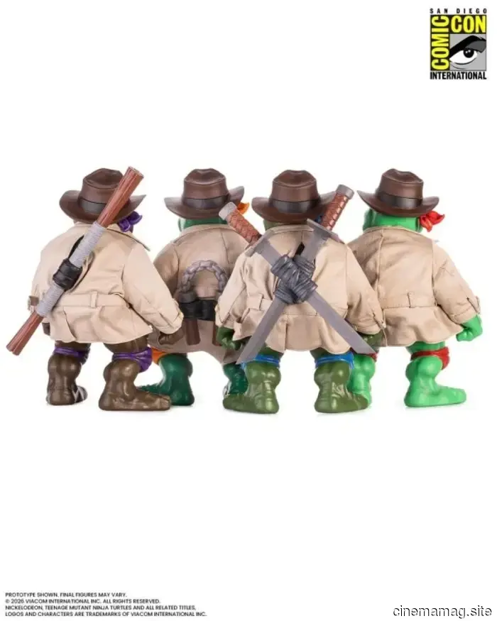 Teenage Mutant Ninja Turtles go undercover for a Comic-Con exclusive action figure collection from Mondo.