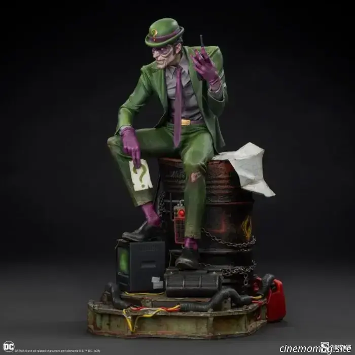 Sideshow has introduced the Riddler Premium Format Figure.