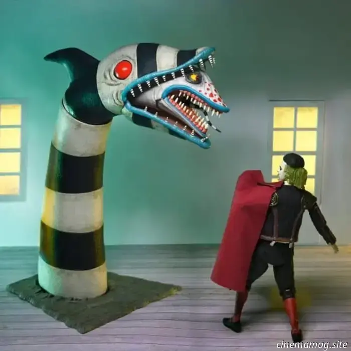NECA reveals the Beetlejuice Ultimate Matador Beetlejuice & Sandworm 2-pack.
