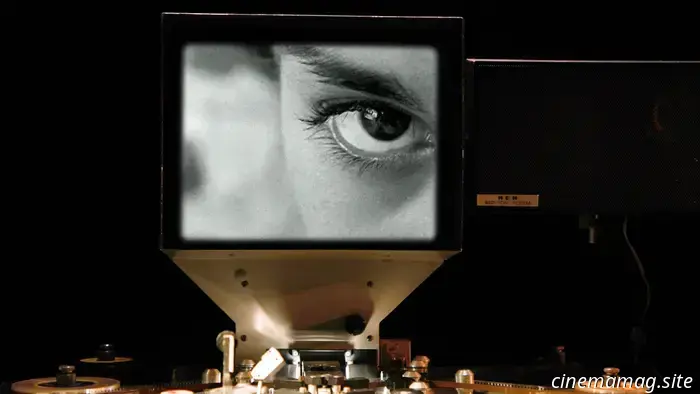 В фильме «Дикая поездка Вивьен» режиссёр теряет зрение, но не своё творческое видение