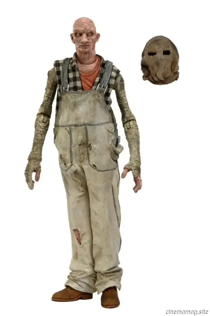 NECA reveals the 20th anniversary figures of Baby and Tiny from The Devil's Rejects.