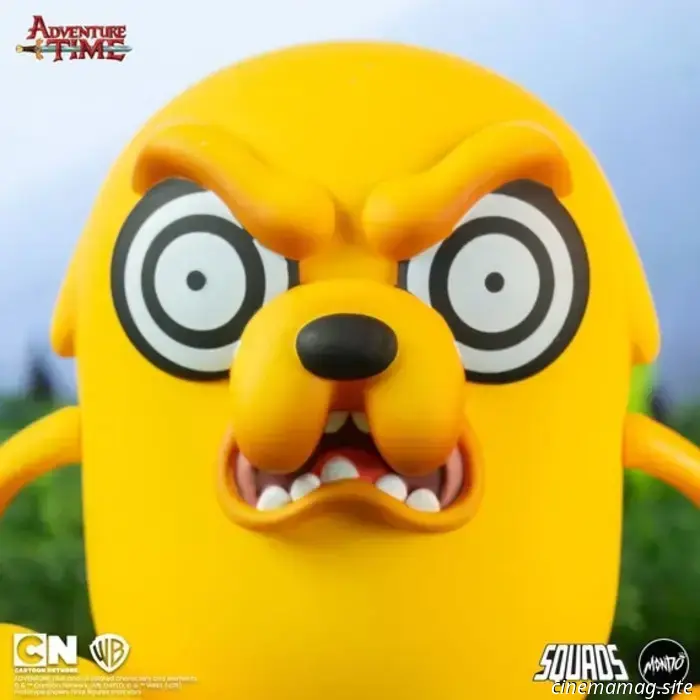 Mondo commemorates the 15th anniversary of Adventure Time with a set of figures featuring Jake and Finn.