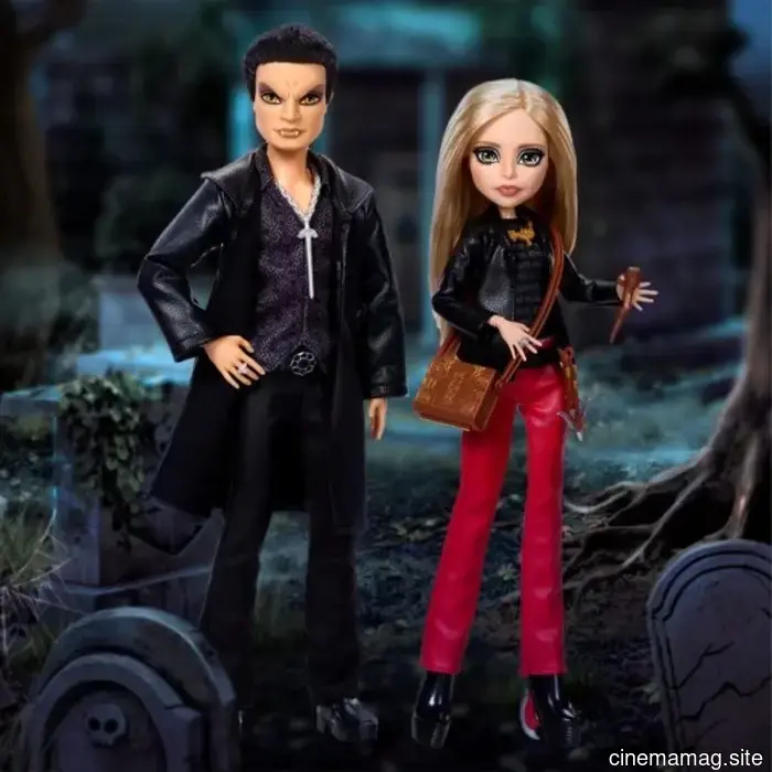 Mattel has unveiled the Buffy the Vampire Slayer Monster High Skullector 2-pack featuring Buffy and Angel.