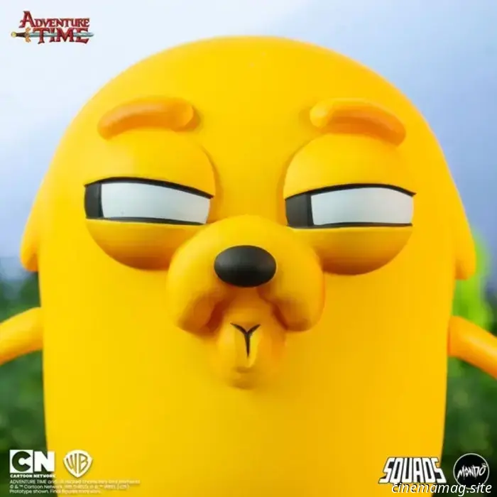 Mondo commemorates the 15th anniversary of Adventure Time with a set of figures featuring Jake and Finn.