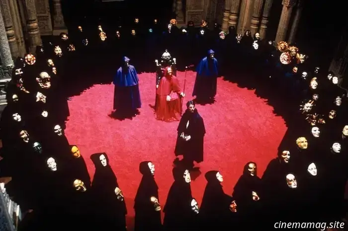 Le 12 maschere da film più cool di tutti i tempi