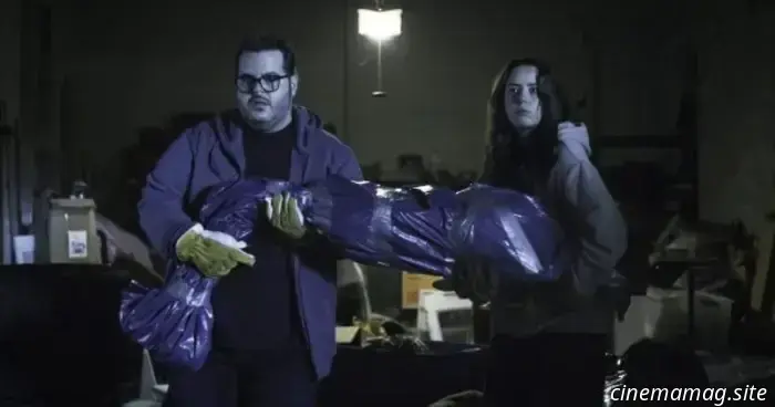 Kaya Scodelario e Josh Gad si mettono nei guai nel trailer di Adulthood