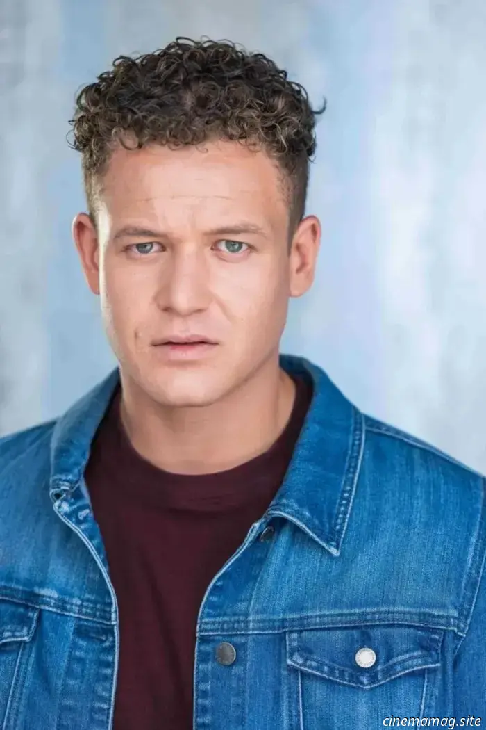 Actor Christopher Prinsloo discusses I Feel Pretty - Exclusive Interview