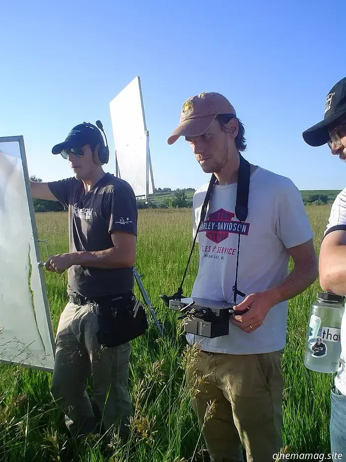 Come abbiamo girato il nostro film horror The Threshing in una fattoria in attività - MovieMaker Magazine