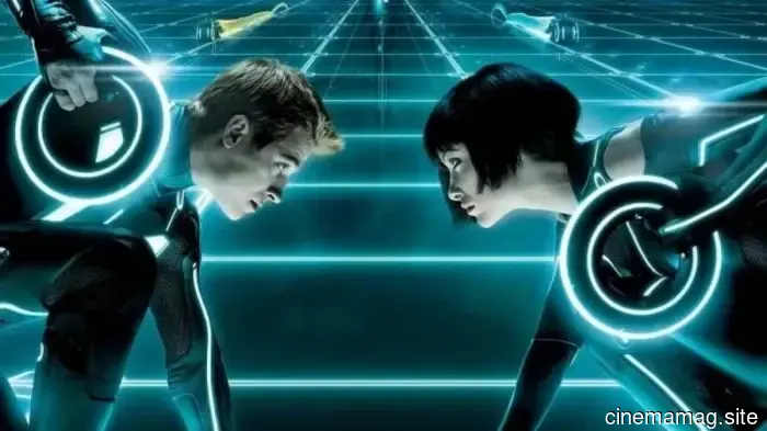 Hasbro returns to The Grid with action figures from TRON: Legacy.