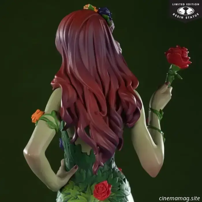 Poison Ivy becomes a part of the DC Cover Girls collection with the latest collectible statue from McFarlane Toys' DC Direct line.