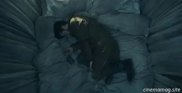 Adam Scott si scontra con una strega nel teaser trailer di Hokum