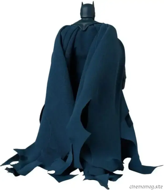 Medicom presenta las figuras MAFEX de Batman: Hush correspondientes a Batman y Ra's al Ghul.