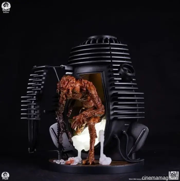 La estatua coleccionable a escala de un cuarto de The Fly presentada por PCS