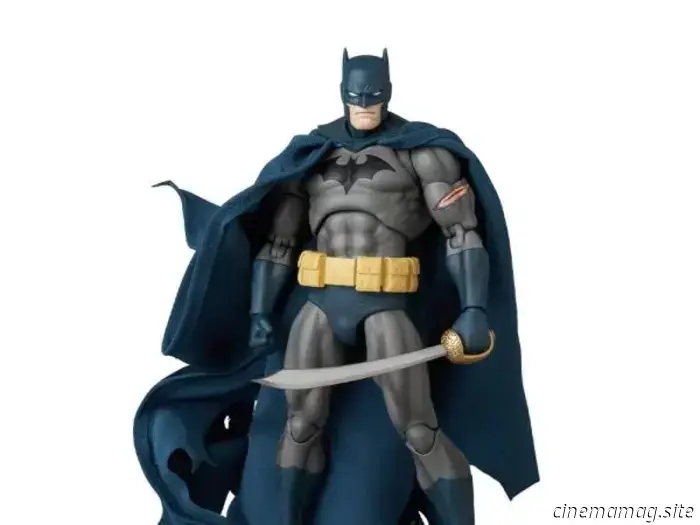 Medicom presenta las figuras MAFEX de Batman: Hush correspondientes a Batman y Ra's al Ghul.
