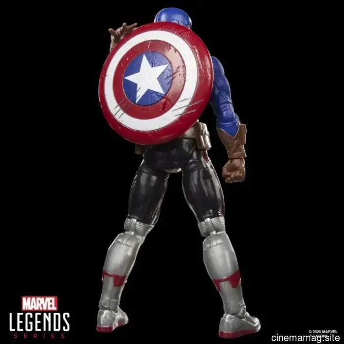 Marvel Super Heroes collide with Magic: The Gathering in a new lineup of mash-up figures from the Marvel Legends Series.