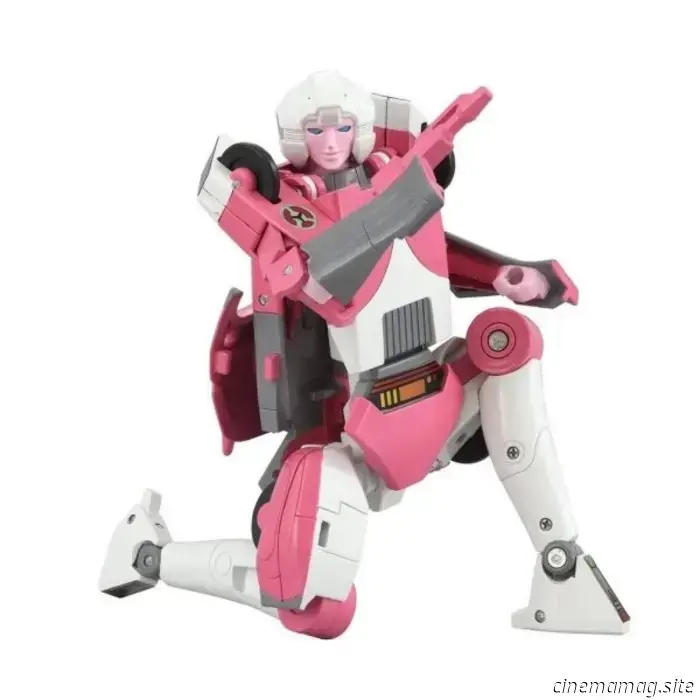 Pre-orders are now open for the Transformers Takara Tomy Missing Link Arcee and Dramatic Capture Cybertron Chase figures.