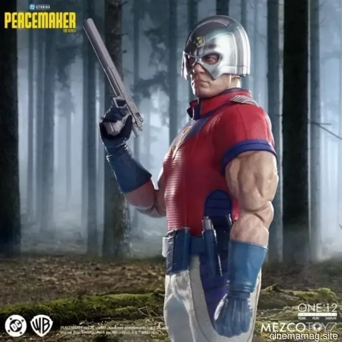 Peacemaker e Eagly si uniscono al One: 12 Collective con il nuovo set di figure di Mezco Toyz