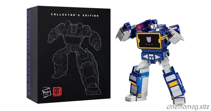 Soundwave is now part of Hasbro and Robosen's collection of auto-converting Transformers.