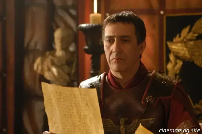Ciarán Hinds conmemora el vigésimo aniversario de Rome de HBO.