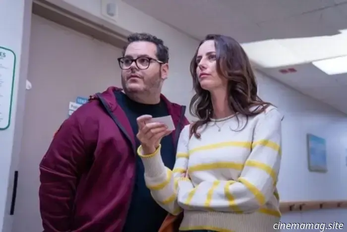 Kaya Scodelario e Josh Gad si mettono nei guai nel trailer di Adulthood
