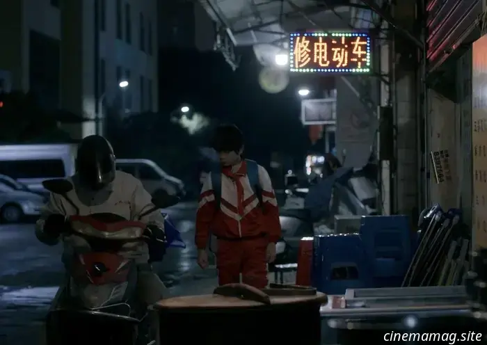 Rompere il silenzio con lo spazio: la scenografia di Lingwei Xiong in The School Uniform, vincitore a Varsavia -