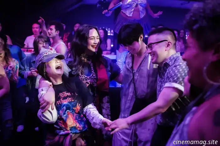 The Wedding Banquet Review: Andrew Ahn Creates a Charming and Humorous Reimagining