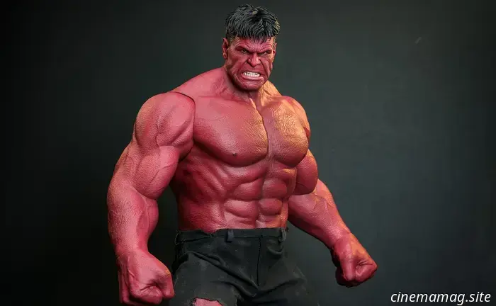 Hot Toys da rienda suelta al Hulk Rojo con la figura Capitán América: Un Mundo Feliz a sexta escala