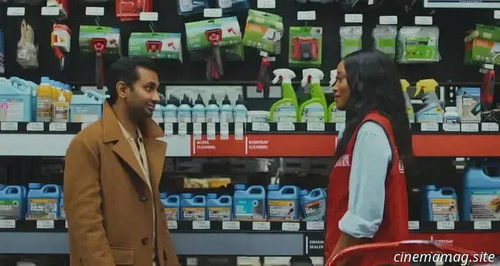 Aziz Ansari repartió pedidos de DoorDash para investigar su nueva película, Good Fortune.