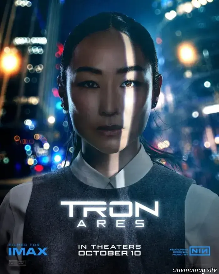 I poster di TRON: Ares presentano Jared Leto, Jeff Bridges, Greta Lee, Evan Peters, Jodie Turner-Smith e Gillian Anderson.