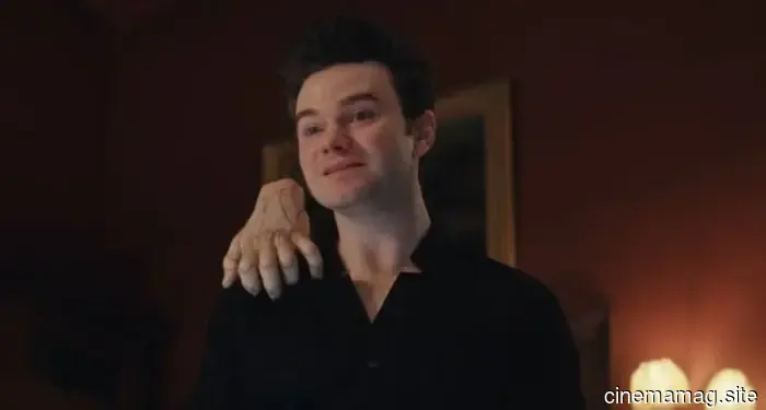 Trailer per la commedia horror gotica The Restoration at Grayson Manor con Chris Colfer e Alice Krige