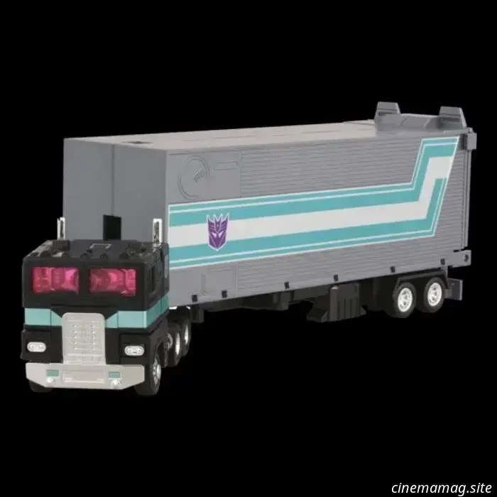 Hasbro has revealed the Transformers Takara Tomy figures of Nemesis Prime and Predaking.