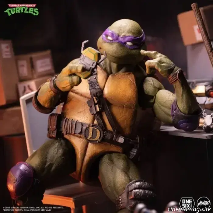 Donatello inaugura la nuova linea di action figure in scala 1/6 delle Tartarughe Ninja di Mondo.