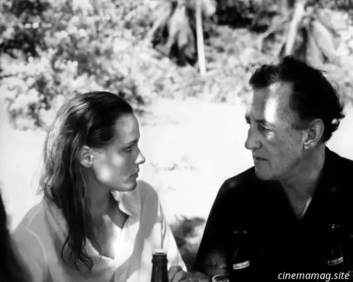 Ursula Andress in Dr. No: 13 Candid Behind-the-Scenes Images of Bond Girl 001