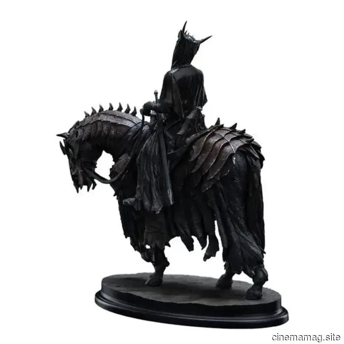 Weta Workshop unveils The Mouth of Sauron with a miniature statue from The Lord of the Rings.