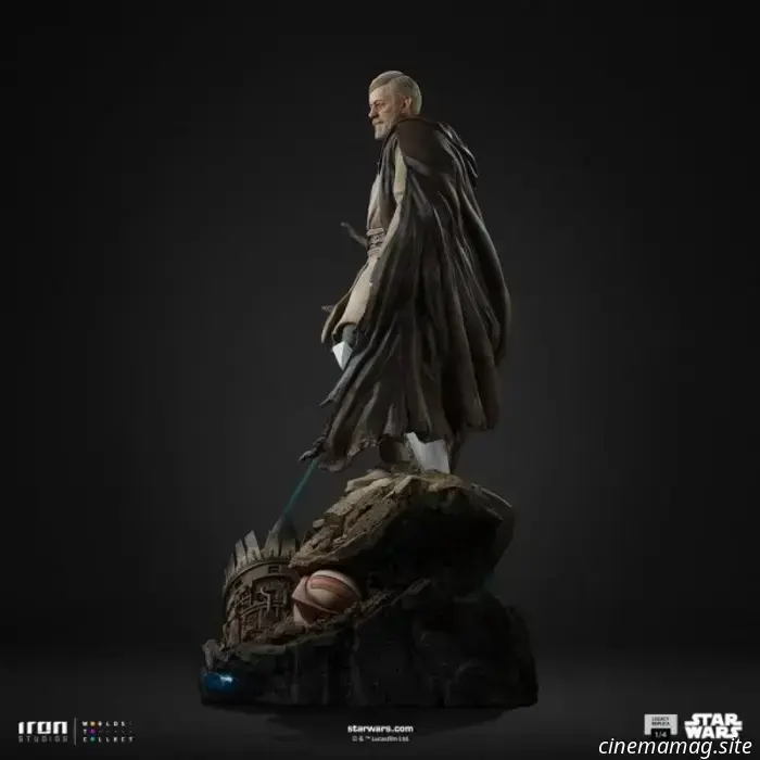 Iron Studios has revealed the Star Wars Legacy Replica statue of Obi-Wan Kenobi, complete with signatures.